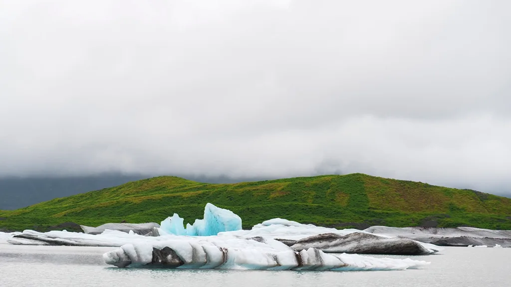 Antarctica Turning Green: Alarming Signs and 5 Powerful Eco-Friendly Solutions You Need Now 2 Antarctica Turning Green