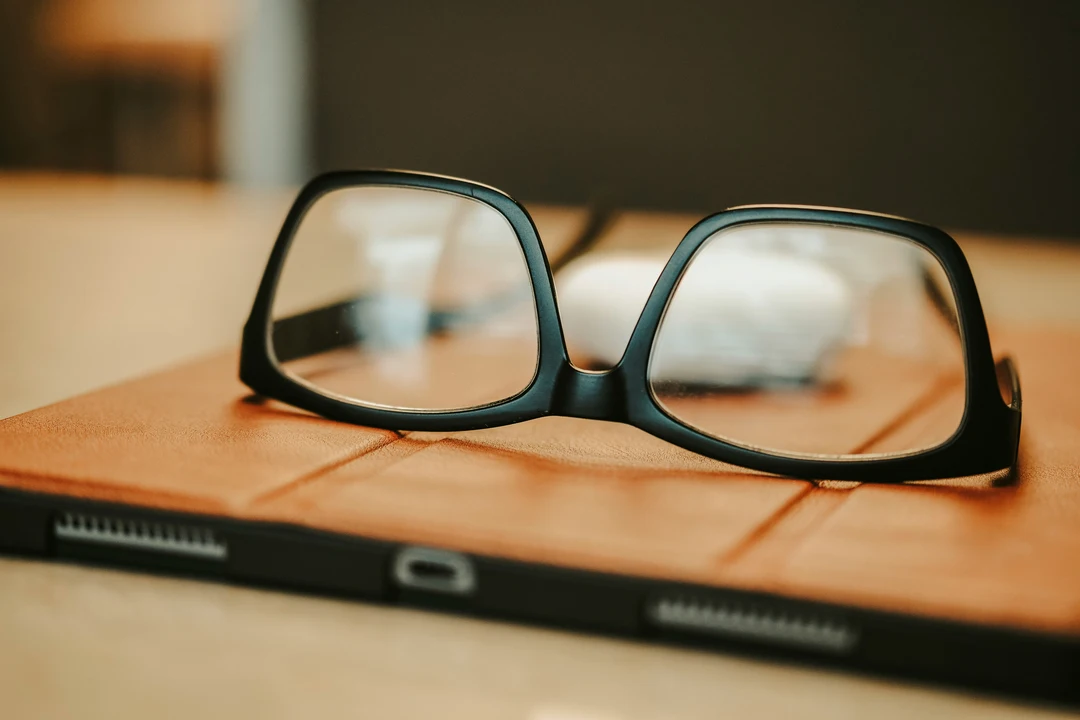 Are Smart Glasses Ready for Everyday Life? A Practical Look 3 glasses on tablet