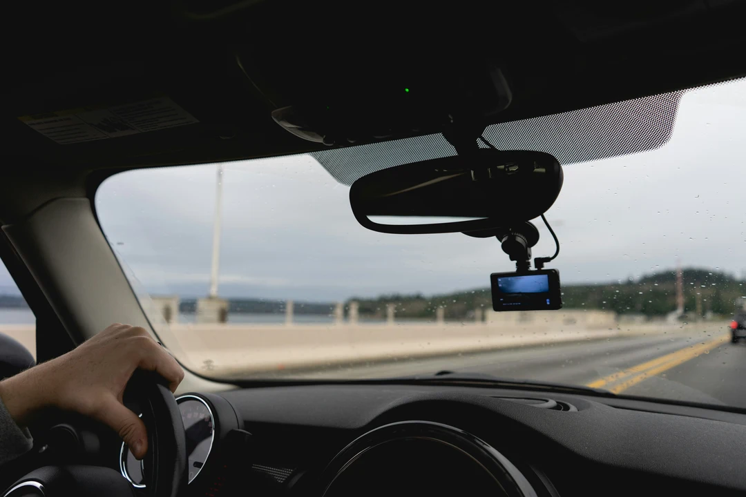 AI Dashcams: How Predictive Vision Is Preventing Accidents Before They Happen 1 car dashcams